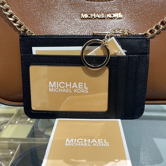 MICHAEL KORS SMALL TOP ZIP COINPOUCH WITH ID CARD CASE WALLET 
COLOR: BLACK 
NWT - Picture 2 of 16